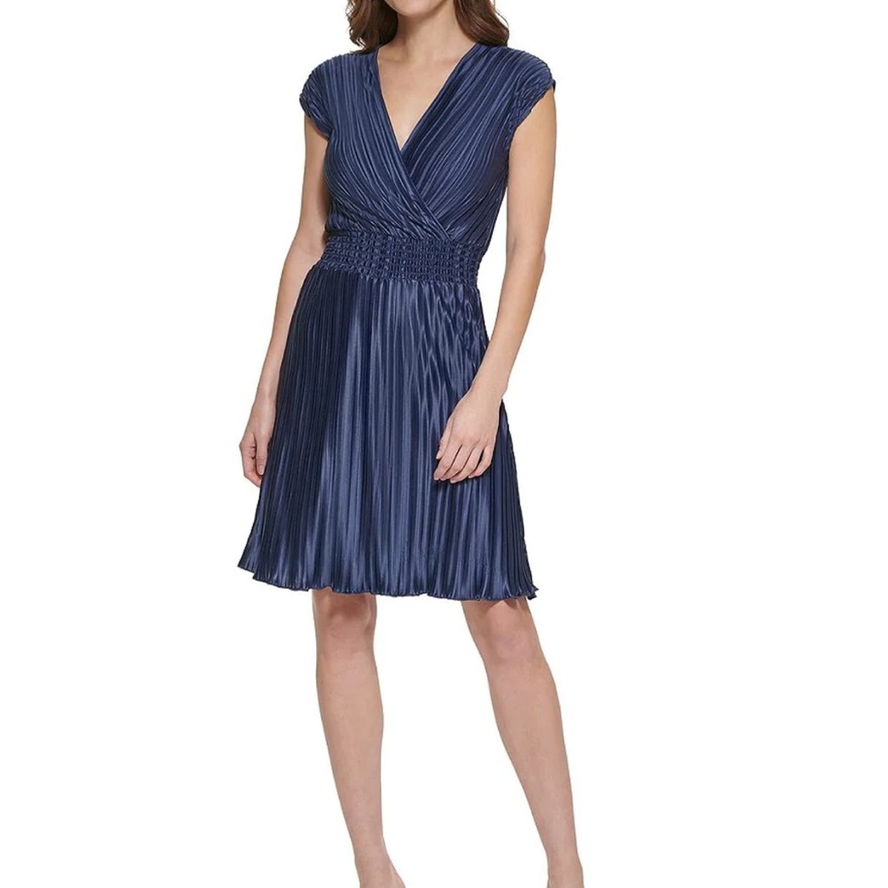 New DKNY Cap Sleeve Surplice V-Neck Pleated Smocked Waist Knit A-Line Dr…